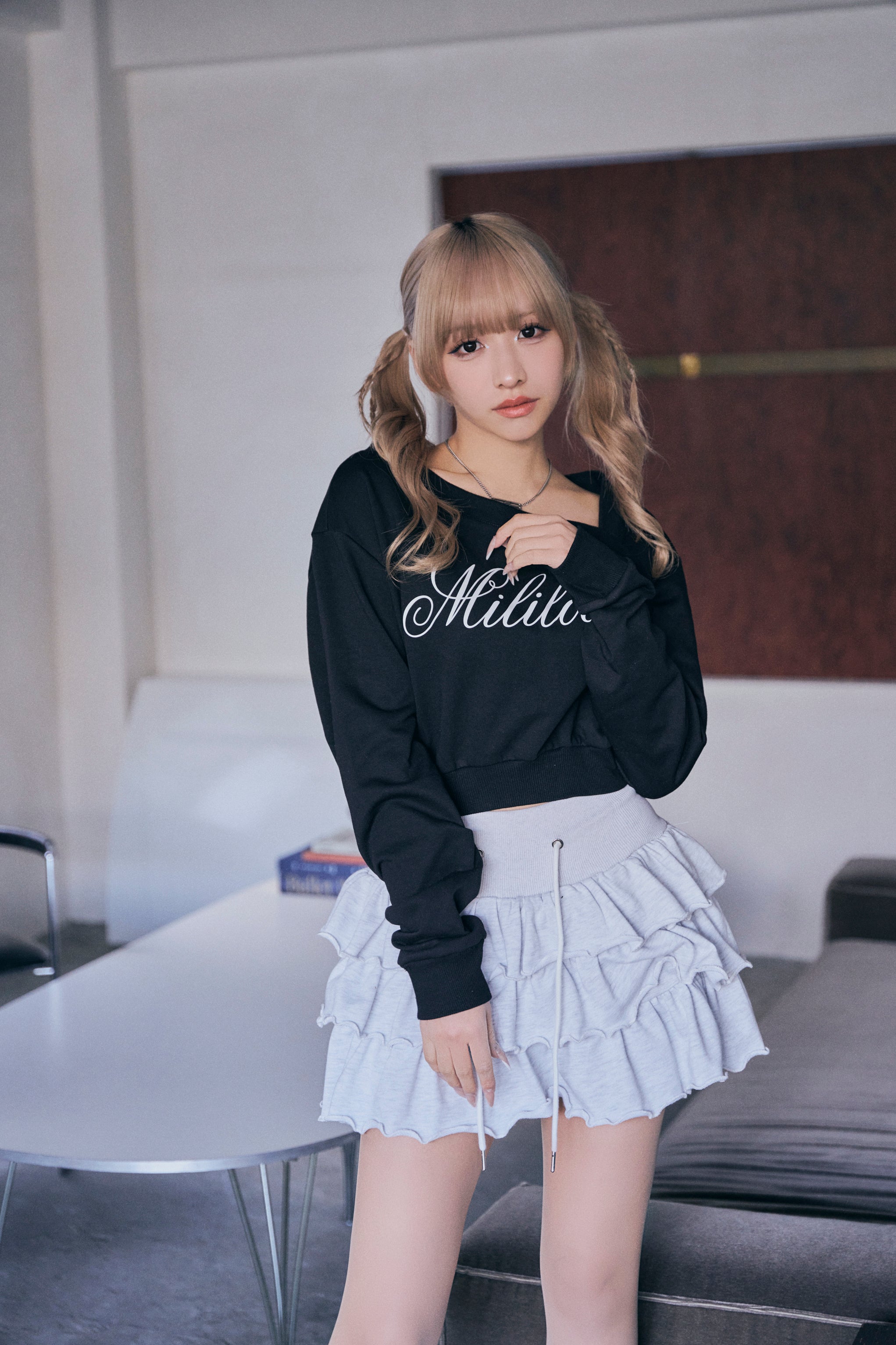 One shoulder Logo Sweat