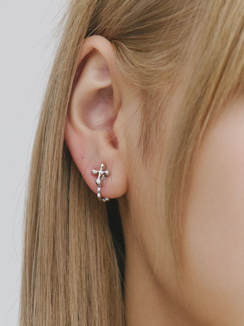 【予約】Mini Cross Earring【MAYA select by Mililoa】